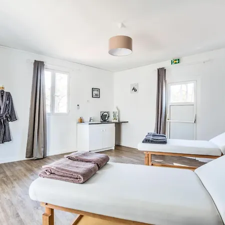 Apartment Saint-raphael Valescure - Maeva - 4 Personnes - Selection Mae-0081